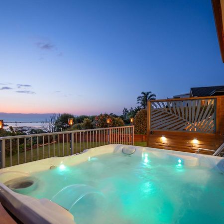נלסון Twin Peaks Luxury Sea View Villa מראה חיצוני תמונה