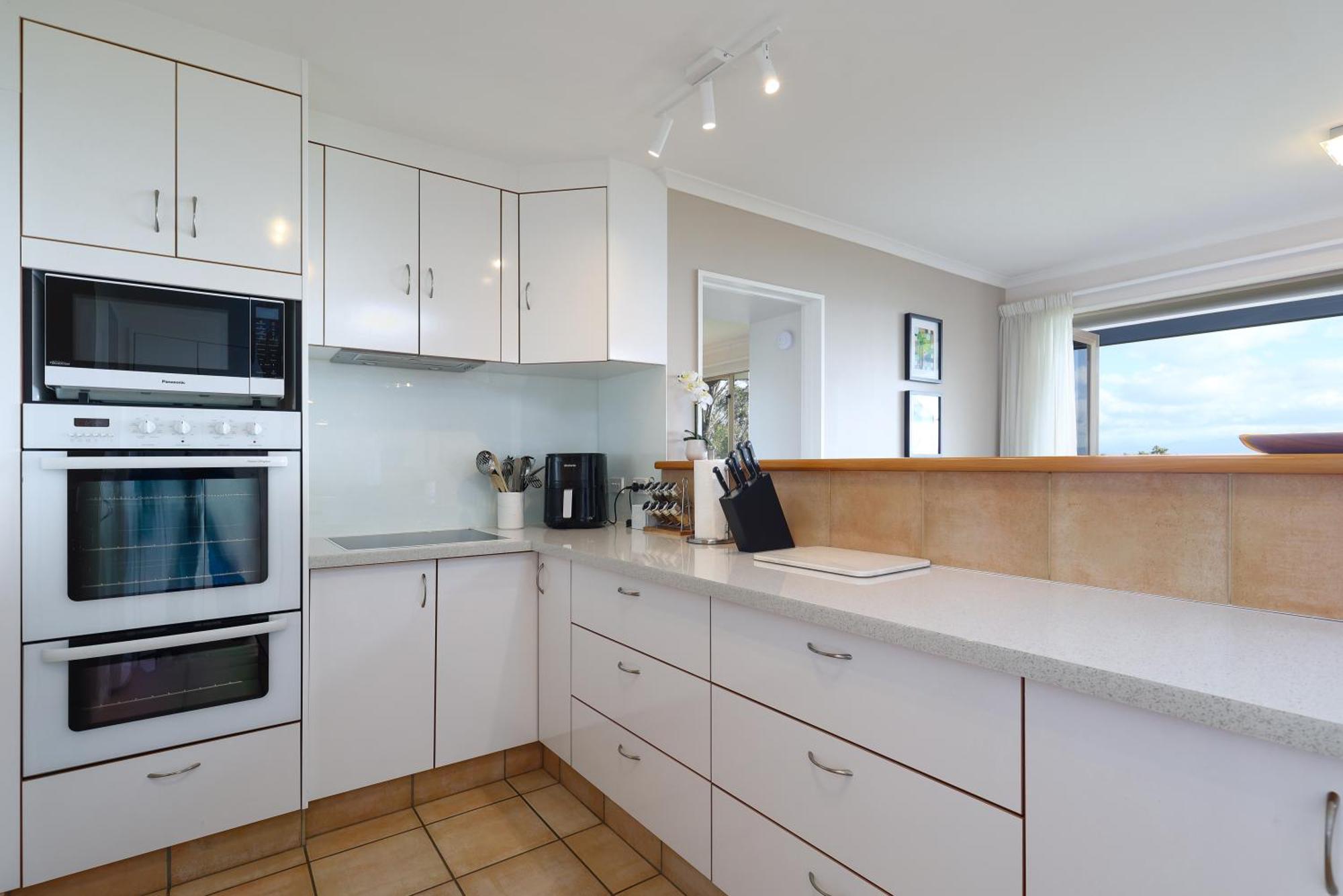 נלסון Twin Peaks Luxury Sea View Villa מראה חיצוני תמונה